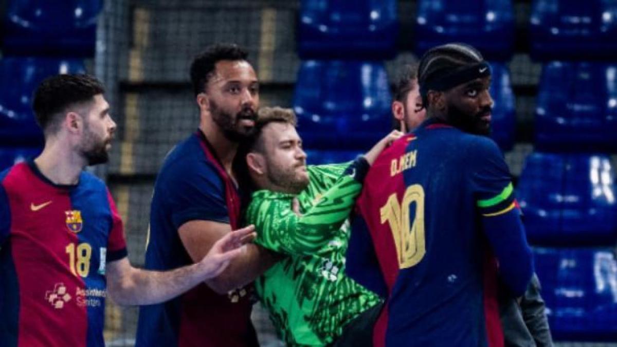 Gonzalo Pérez de Vargas se lesiona de gravedad en la rodilla y se despide del Barça